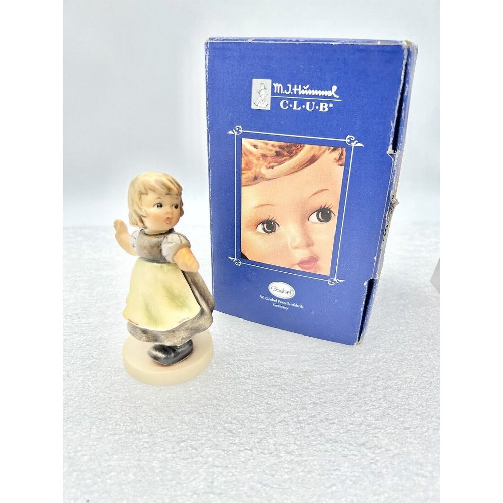 HUMMEL GOEBEL FIGURINE 912/B TMK 8 Spring Waltz GERMANY Box